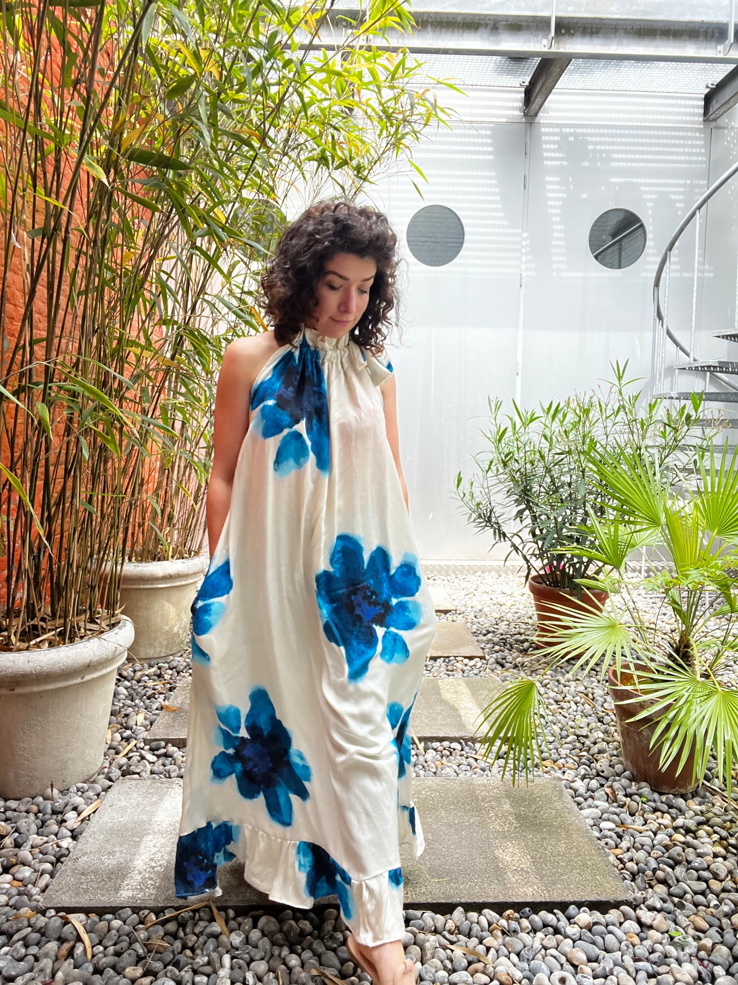 CHPTR IV - The Maxi Dress Blue Flowers