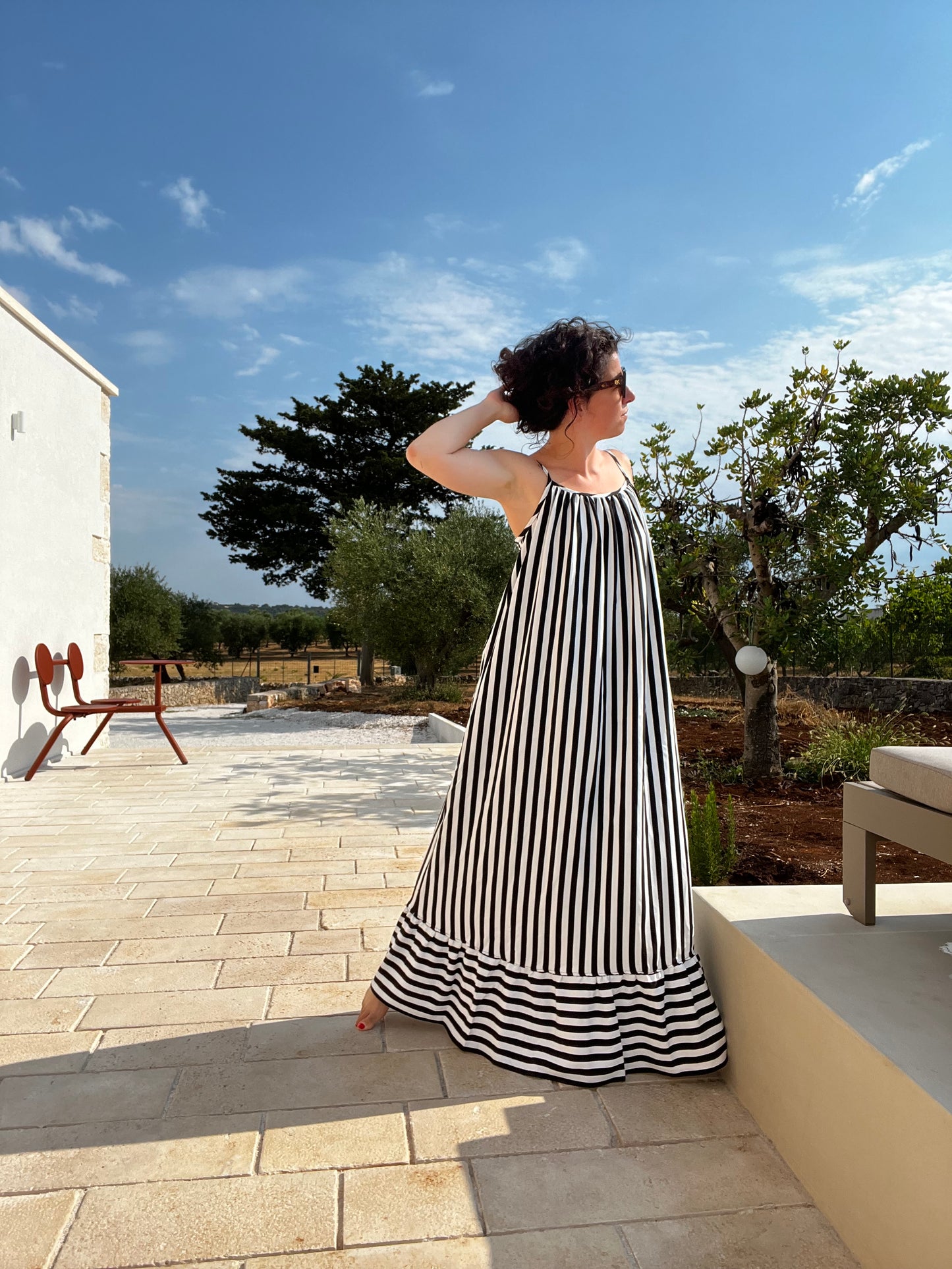 CHPTR V - Maxi Open Back Dress - The black & white one