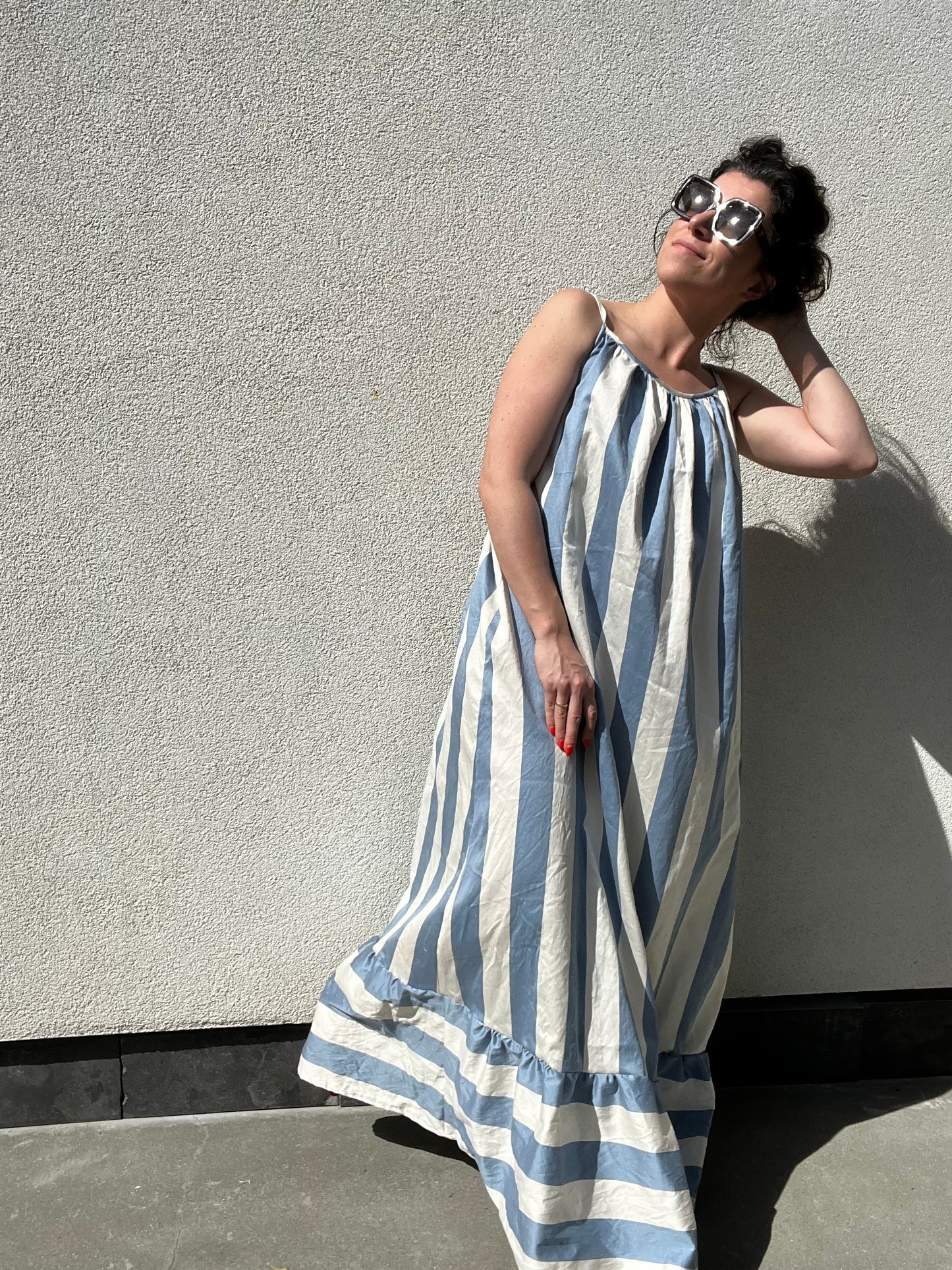 CHPTR V - Maxi Open Back Dress - The light blue & white one